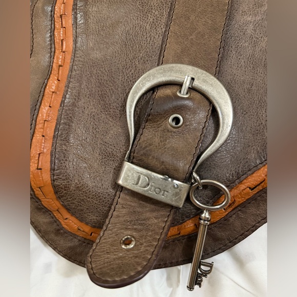 SOLD - Picture 4 of 10